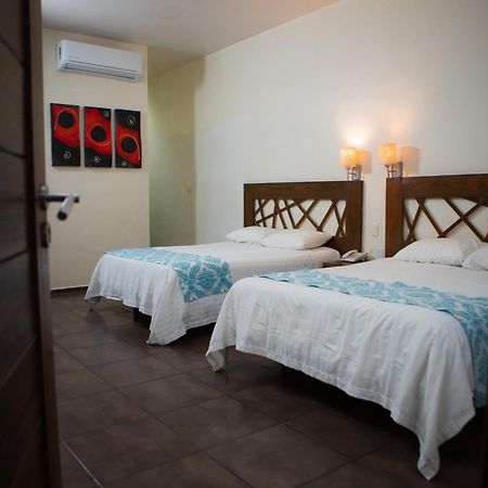 Hotel Tres Soles ซิวดัดมาเดโร ภายนอก รูปภาพ