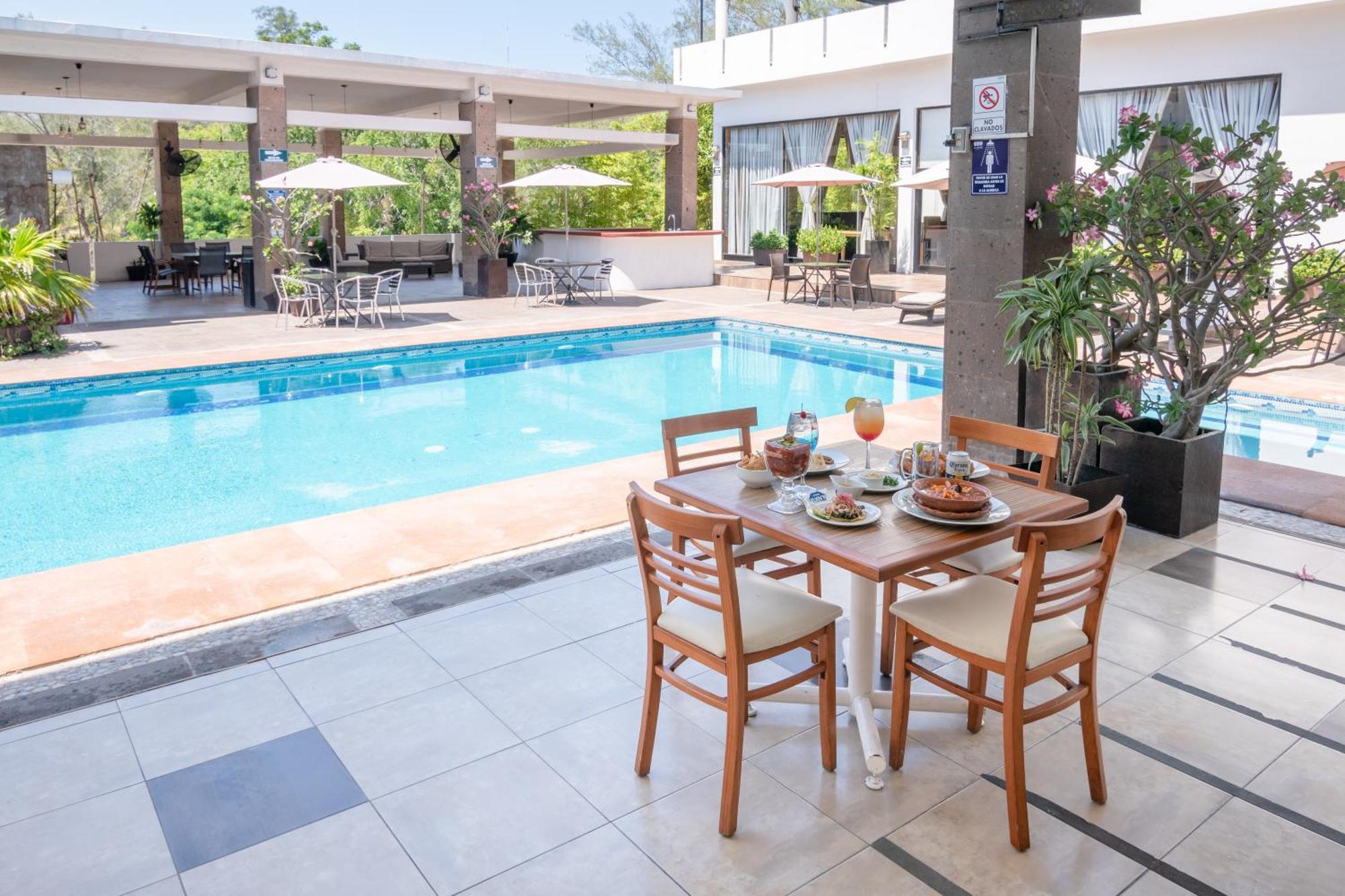 Hotel Tres Soles ซิวดัดมาเดโร ภายนอก รูปภาพ
